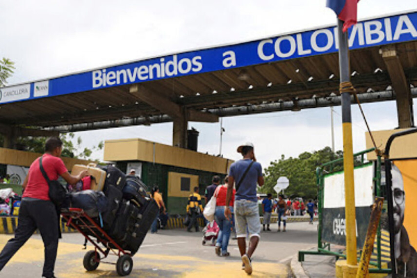 En octubre al menos tres mil migrantes por día salieron de Venezuela por la frontera con&nbsp;Colombia