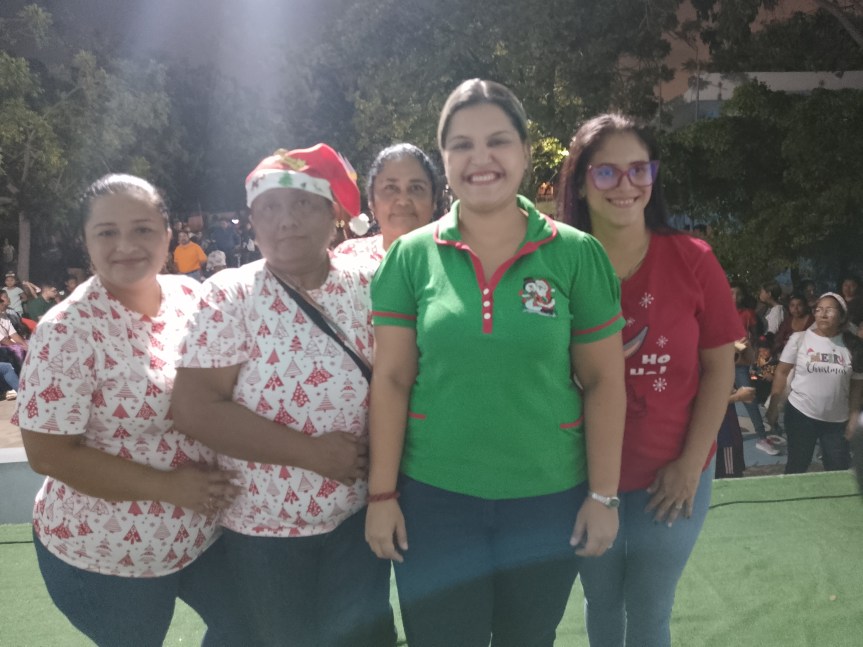 Escuela Básica Estatal Luis Beltrán Prieto Figueroa encendió su&nbsp;navidad