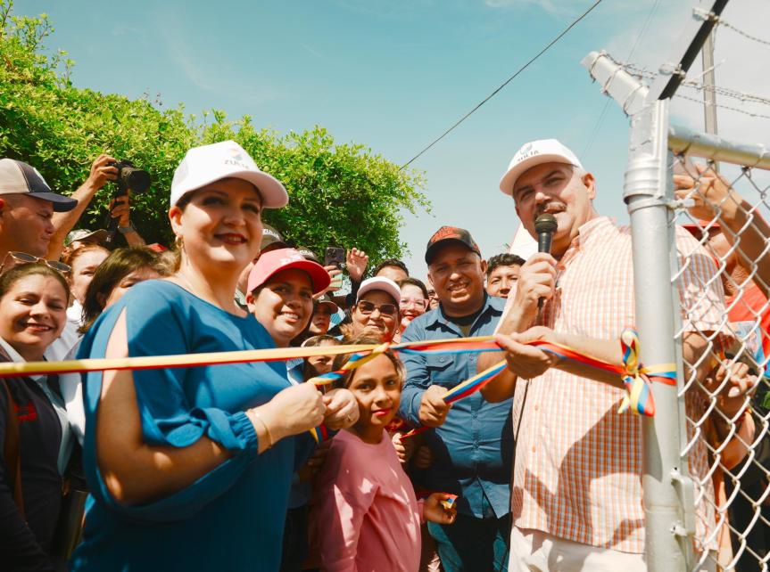 Gobernador entrega obras de salud y educación e inicia plan de vialidad en el municipio&nbsp;Lossada