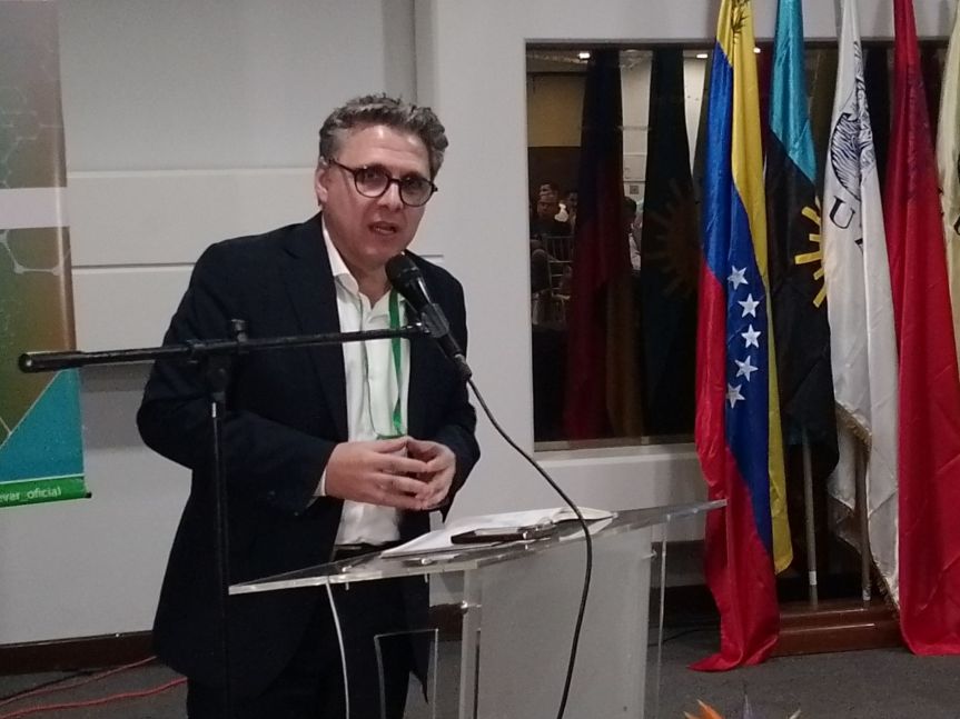 Felipe Capozzolo «Los Empresarios le estamos pidiendo a los estudiantes que se incorporen a hacer por&nbsp;Venezuela»‎