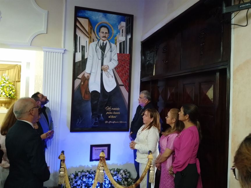 Con la Develación de un cuadro en Honor a José Gregorio Hernández se celebró los 84 del Gremio Médico&nbsp;Zuliano‎