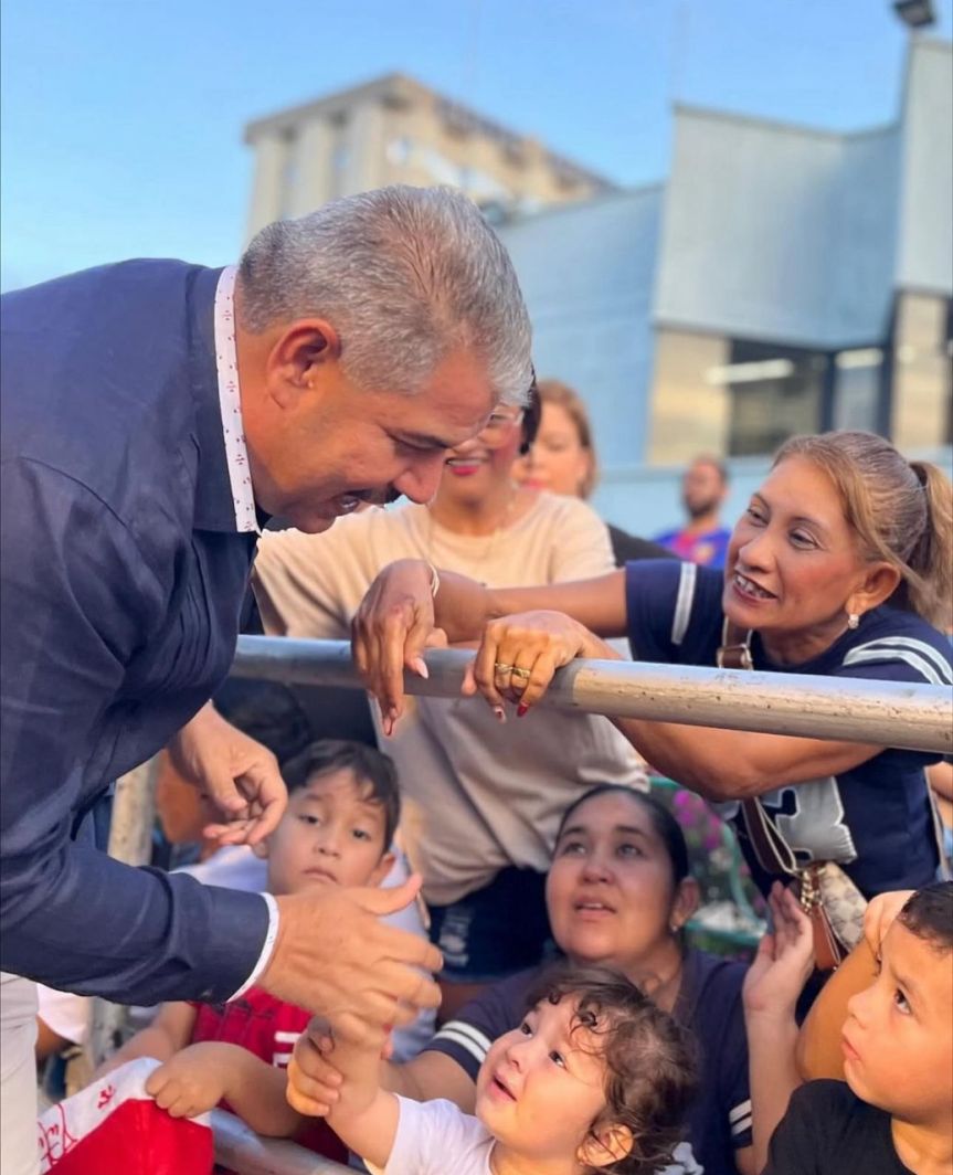 Aquí está el Zulia grande y unido”: Gobernador Luis Caldera destaca éxito del desfile de&nbsp;feria