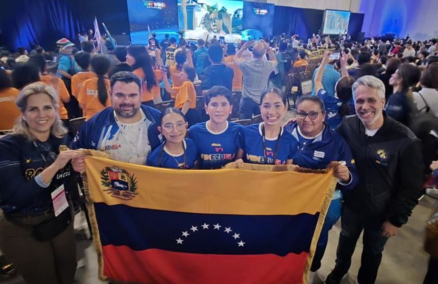 Zulia conquista medallas de oro y plata en la Olimpiada Mundial de Robótica en Singapur&nbsp;2025