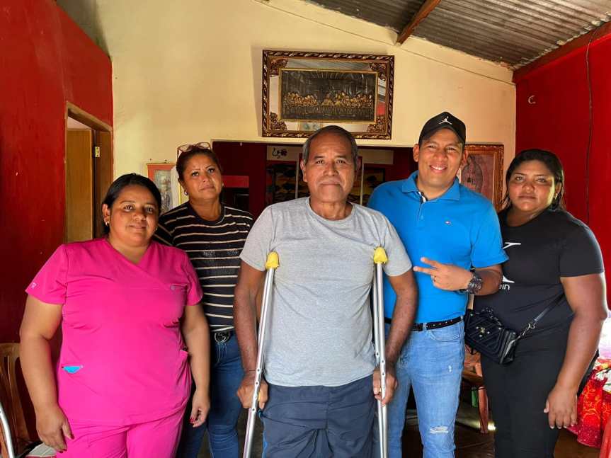 Entregan ayudas técnicas en Machiques, a través del programa 1 x 10 del Buen&nbsp;Gobierno