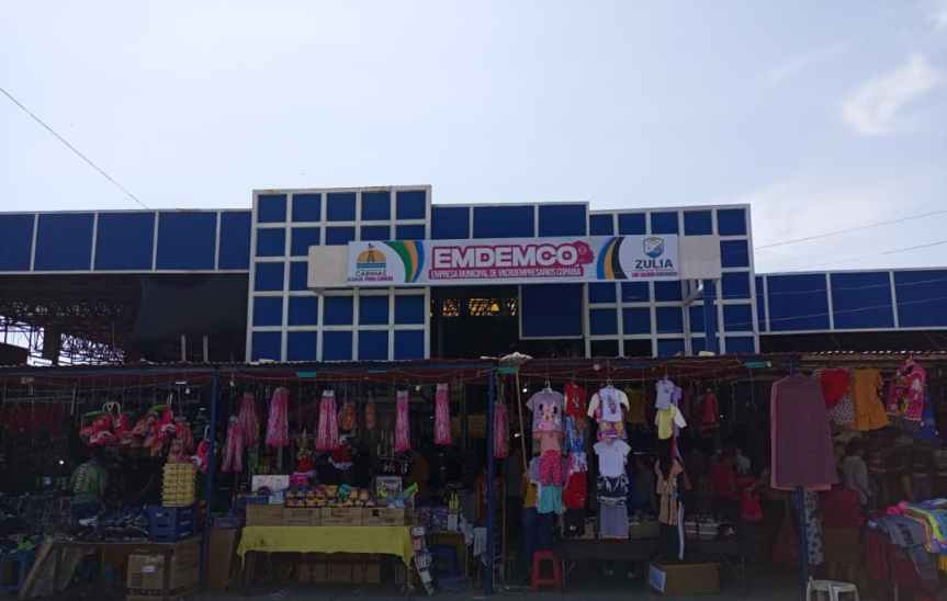 Cabimas: Mercado de Detallista «EMDEMCO» ejecuta trabajos de recuperación en sus&nbsp;instalaciones*