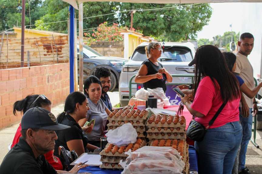 Reinicia jornada de Mercados populares en la parroquia Ildefonso&nbsp;Vásquez