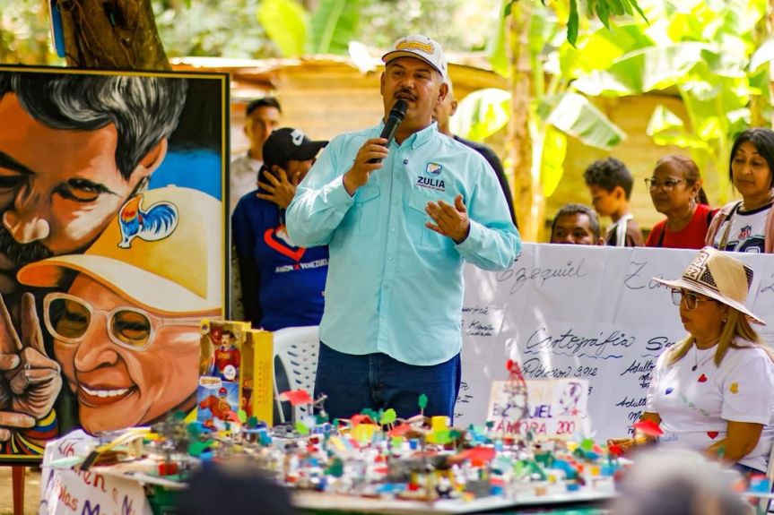 Gobernador Luis Caldera realizó encuentro con comunas&nbsp; en&nbsp; Lagunillas para la ejecución de&nbsp;proyectos