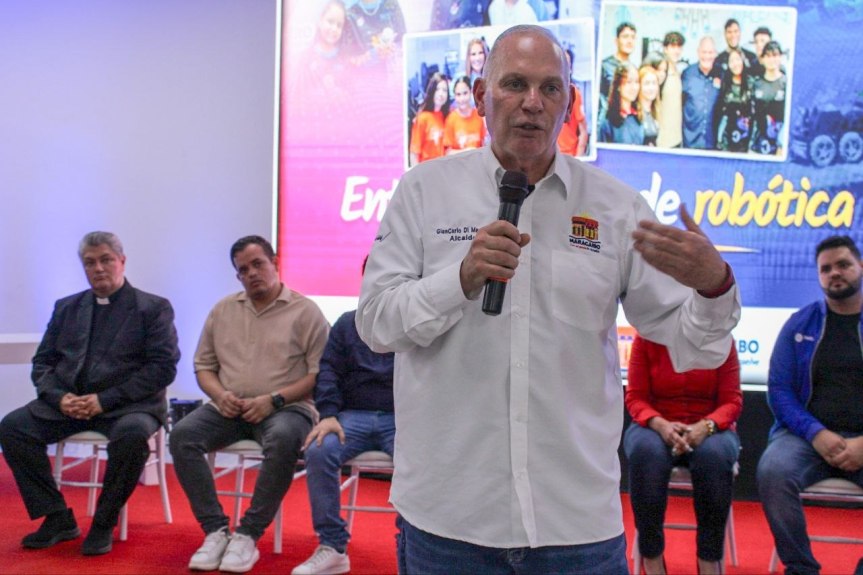 Alcaldía Bolivariana de Maracaibo apalanca el semillero científico con entrega de kits de&nbsp;robótica